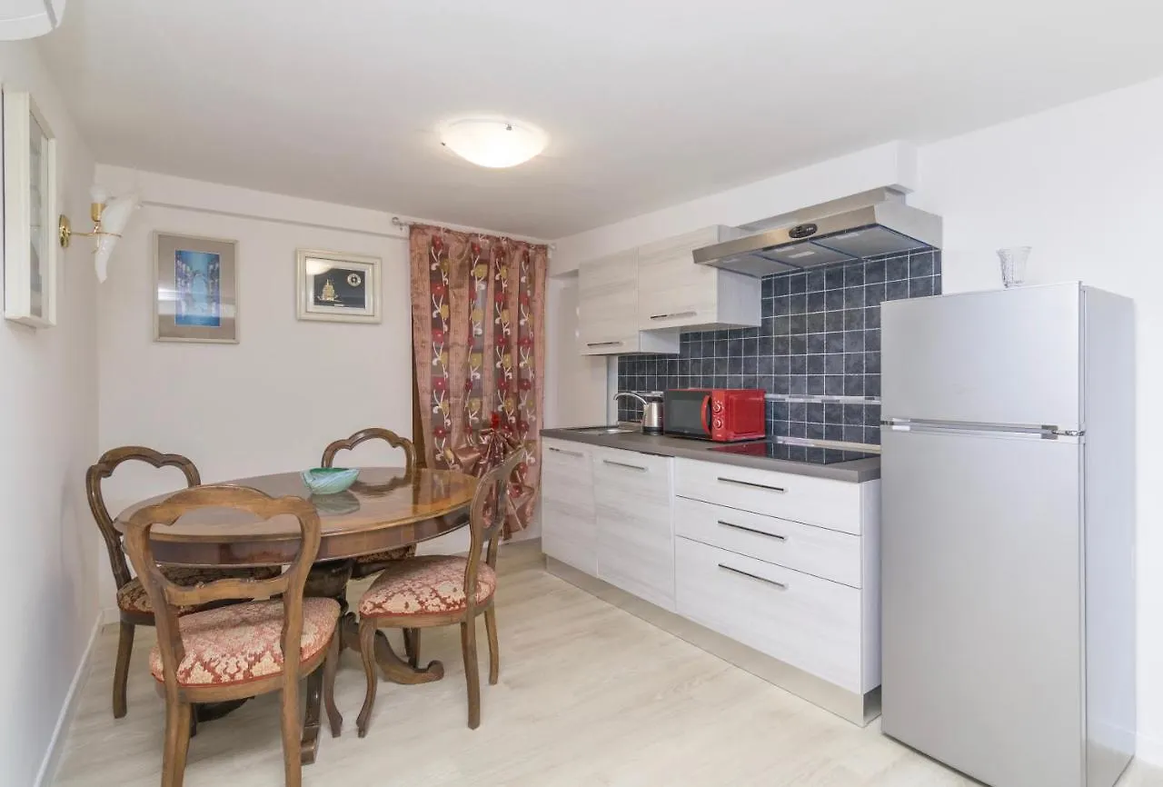 Ca' Alberto Apartments Venice 0*,  Italy