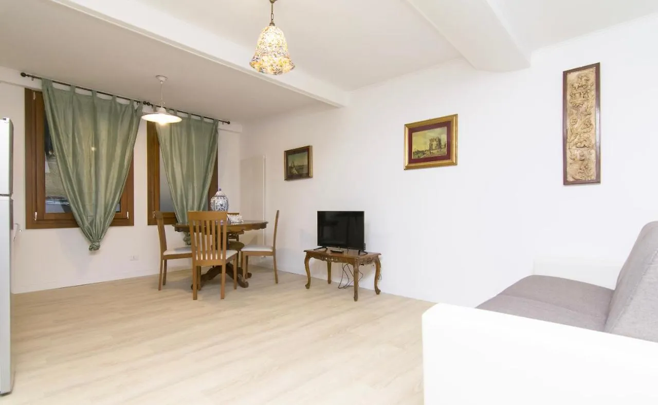 Ca' Alberto Apartments Venice 0*,  Italy